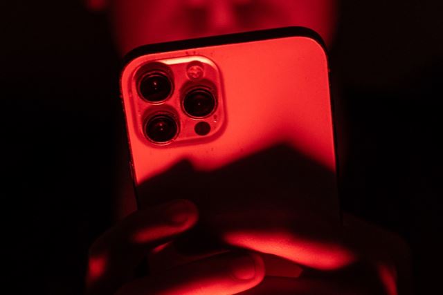 Ainda rodando o iOS 26? Atualize seus iPhones, iPads e Macs para esta correção de segurança urgente