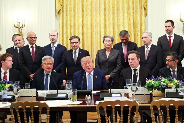 Compromisso assinado pelo presidente Trump e principais líderes de IA grafa incorretamente os Estados Unidos