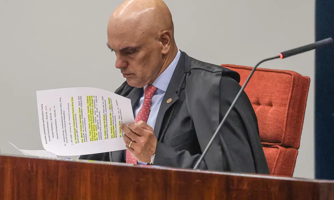 Moraes multa em R$ 5 mil advogado que tentou burlar sistema do STF