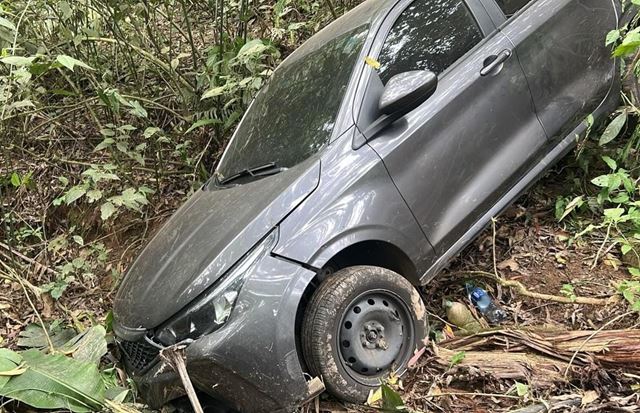 GCM recupera veículo roubado e abandonado na divisa com Mairiporã