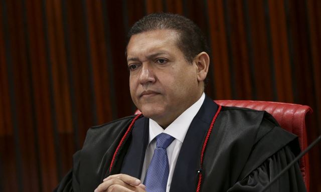 Decisão de Nunes Marques recoloca Deltan na disputa pelo Senado no PR