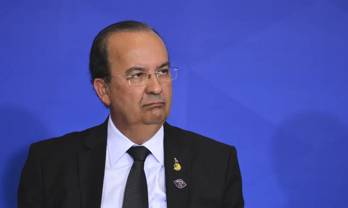Jorginho Mello é reeleito governador de Santa Catarina em 1° turno