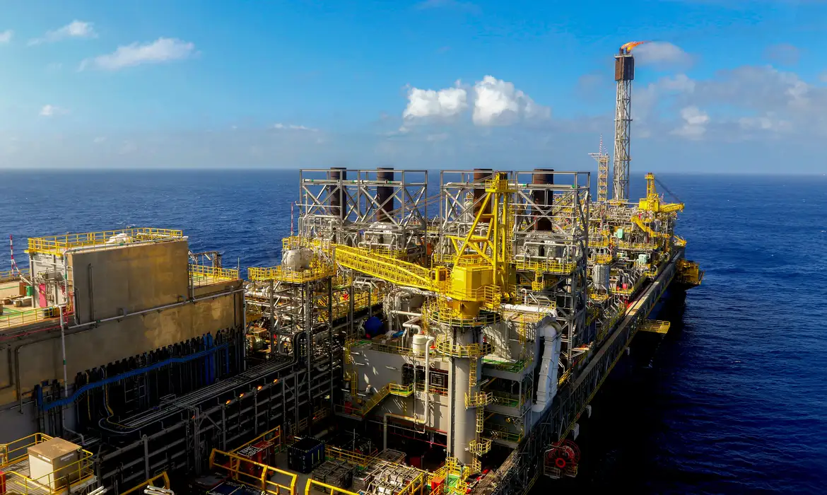 ANP espera leiloar mais de 320 blocos de petróleo nesta quarta