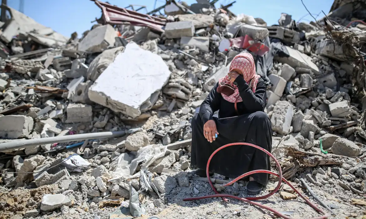 "Plano de paz” de Gaza tem bombas diárias 3 anos após início da guerra