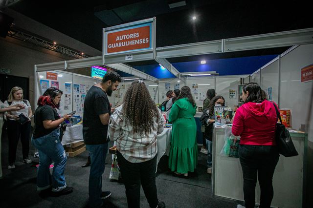 Prefeitura lança credenciamento de representantes para comercialização de obras de autores guarulhenses na Bienal