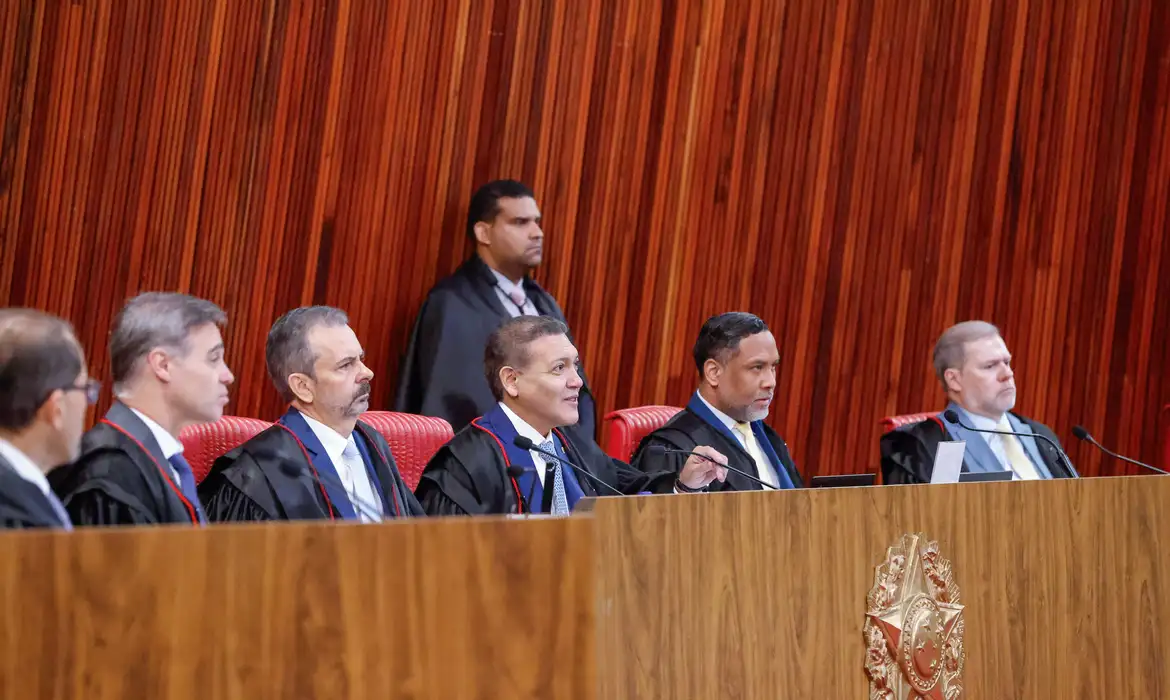 TSE anula votos de Garotinho, e Ruas deve vencer governo no RJ