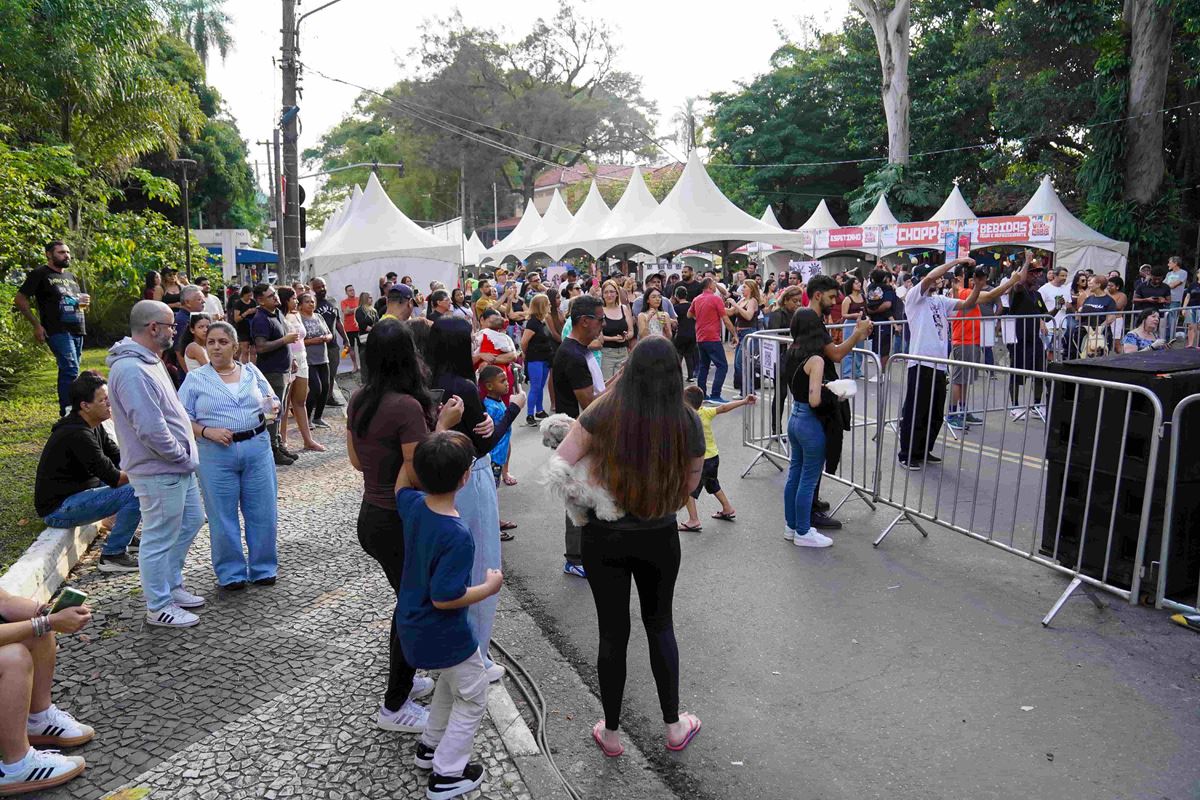 Festival Vixi Maria reúne 25 mil pessoas no Lago dos Patos em celebração à cultura nordestina