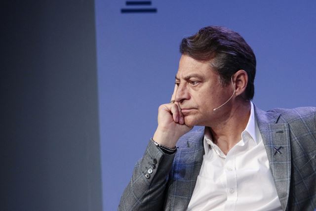 O fundador da Xprize afirma que “as pessoas se comportam melhor quando estão sendo observadas”