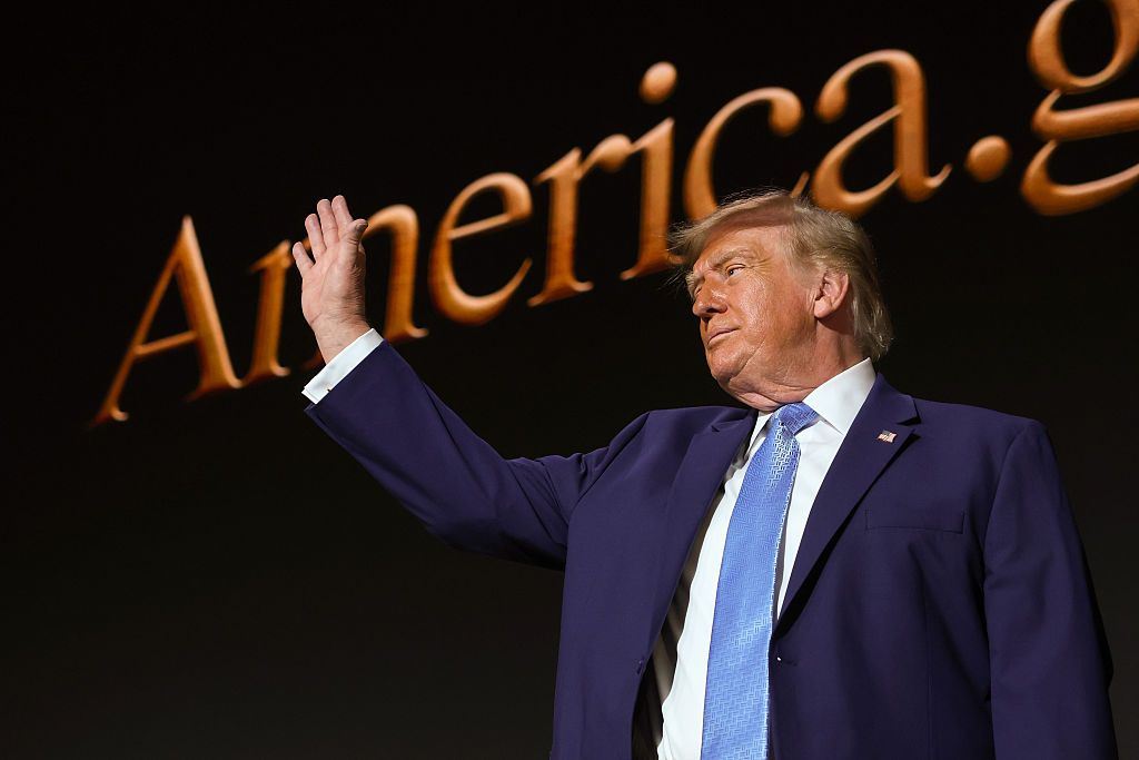 O chatbot de IA Grok, de Musk, supostamente encorajou Trump a capturar o presidente da Venezuela
