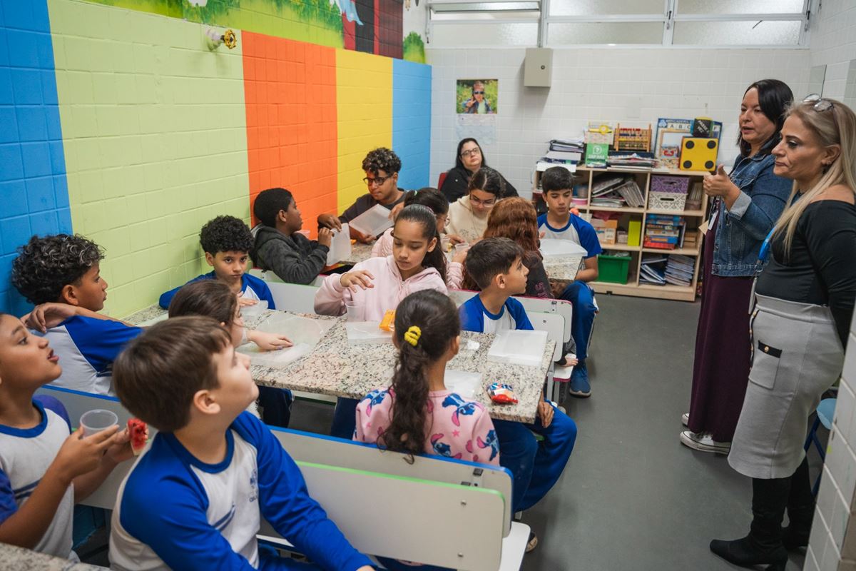EPG Hamilton Félix incentiva protagonismo de alunos com Conselhinho e inauguração de estúdio