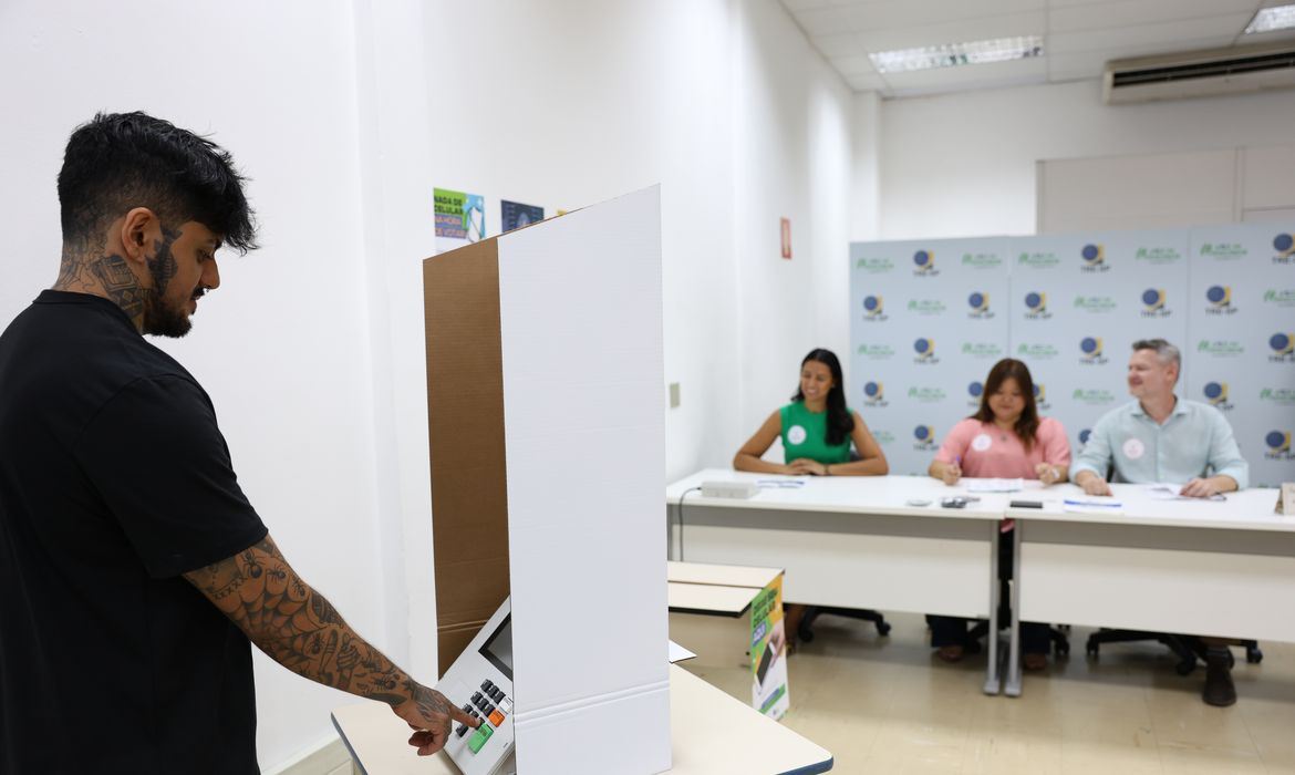 Eleições 2026: veja os horários de votação neste domingo